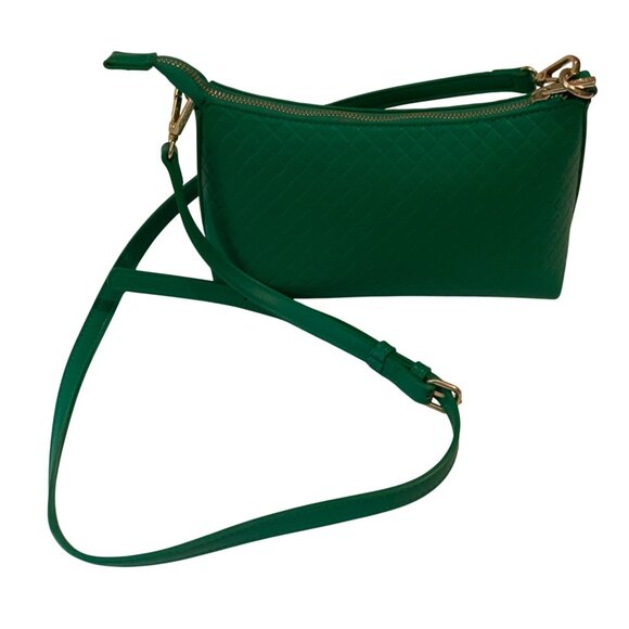 Green Quilted Shoulder Bag With Adjustable Strap & Zipper Closure - Picture 1 of 4
